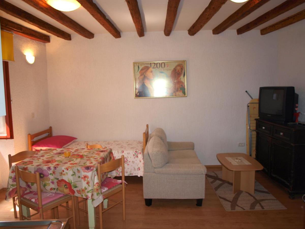 Apartment 52 Rovinj Exterior photo